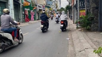 BÁN NHÀ MẶT TIỀN ĐƯỜNG NGUYỄN TRỌNG TUYỂN, Q. PHÚ NHUẬN 