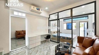 Căn Hộ Xây Mới - Thang Máy - Ngay Khu Bàn Cờ Quận 3