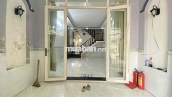 Cho thuê nhà phú thọ Hoà 4x14m 1 lầu 2pn 2wc 12tr