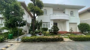 Cho thuê Biệt Thự đơn lập Phú Gia- PMH giá 93tr- có sân vườn