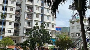 Cần bán gấp căn hộ được chính chủ ở kỹ,sổ hồng: 68m2, 2PN, 2 ban công