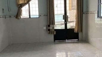 Cho thuê nhà hẻm 4m(XH) Lạc Long Quân, P.3, Q.11 giá 8.5tr