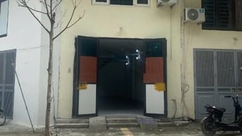 Cho thuê nhà liền kề khu đất dịch vụ Hàng Bè, Mậu Lượng nhà 2 tầng
