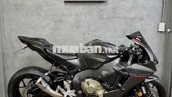 Cần bán Honda CBR1000RR 2017 Fireblade xe đẹp