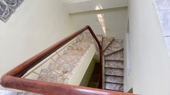 Cc Mời thuê nhà ngõ 16 hoàng cầu 45m2 5pn 12 tr/1 th