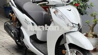 SH300i đời cao nhất odo chuẩn 5519km cọp