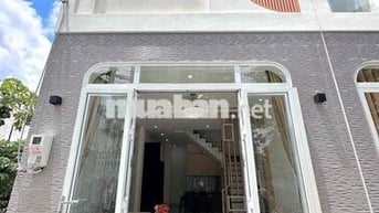NHÀ ĐẸP MỚI XÂY - ĐẦY ĐỦ NỘI THẤT ĐẸP - NGAY CHỢ BÌNH THUỶ - LỘ Ô TÔ