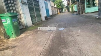 nhà bán đường xe hoi mặt tiền đông lân 5x30 rộng rãi