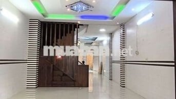 CHO THUÊ NHÀ 5X21 (TRỆT+4 LẦU +9PHÒNG LỚN) TRỐNG SUỐT CÓ THANG HÀNG