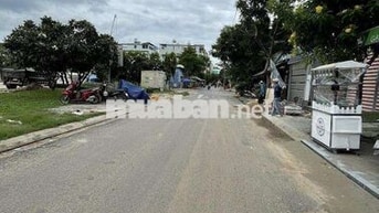 Đất mặt tiền đường 8m Đặng Thùy Trâm