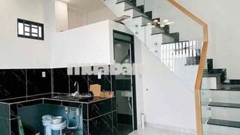 CHO THUÊ NHÀ NGUYÊN CĂN GẦN TRƯỜNG UFM SÁT QUẬN 4