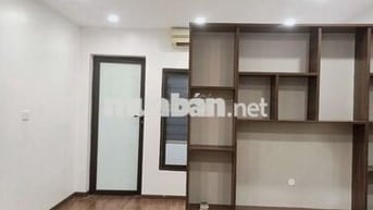 Cho Thuê Căn Hộ Tập Thể Nghĩa Tân. 70m2 Fuil Nội Thất. Giá 3.9 tỷ