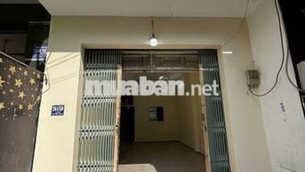 CHo thuê nhà hẻm đường Lê văn quới 4x20m cấp 4 gần chợ đông đúc