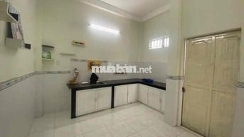 cho thuê nha nguyên căn 1t1l 2 p ngủ có sẵn may lạnh dt 100m2