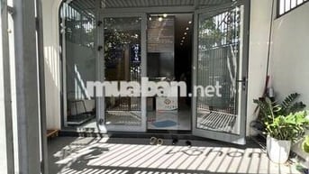 Cho thuê nhà kinh doanh 3 tầng 1 tum – Khu Hà Quang 2 – Nha Trang.