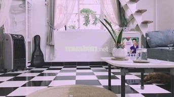 Cho thuê căn hộ duplex mini chung cư  134 Trần Hưng Đạo Q1,  30m2