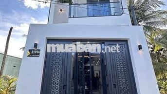 Nhà P6 - cách Lê Văn Phẩm 100m, 3 phòng ngủ hẻm xe hơi