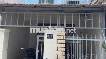 Nhà kiệt ô tô 82 m2, 2 phòng ngủ, đường Hà Huy Tập
