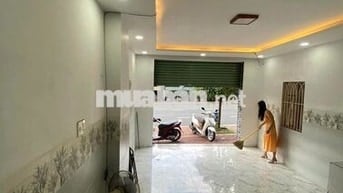 NHÀ MẶT TIỀN LÊ VĂN CHÍ 2PN 2WC, LINH TRUNG, THỦ ĐỨC