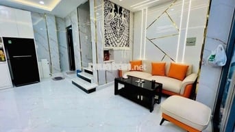 Nhà đẹp lung linh - Phan Xích Long - 6 x 9 - 5 Tầng - Full nội thất