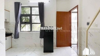 Hệ thống Căn hộ Duplex Full nội thất - Ban công/Cửa sổ - Trung tâm Q7
