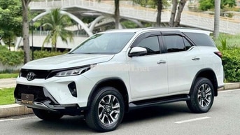 🚘 Toyota Fortuner 2022 Legender 4x2 AT - Siêu Lướt