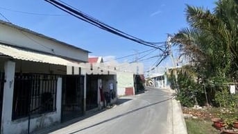 Đất tại Lê Văn Lương thông ra Nguyễn Bình. View sông. Đã có bờ kè
