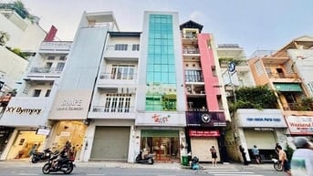 👉 Nhà 2MT Trệt 4Lầu, 1MB, 8P, 7WC, Thang Máy - VõVănTầnQ3 💥 65tr/Tháng