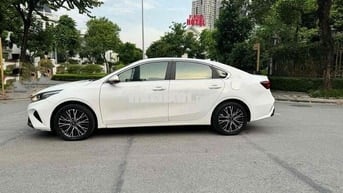 Kia K3 lăn bánh 2022 siêu lướt phom mới