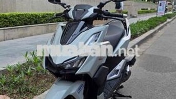 Honda Vario 160 Thể thao ( Xám)