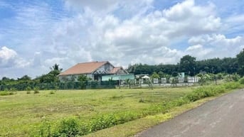 KẸT TIỀN BÁN GẤP 20X40=800M2 ĐẤT THỔ CƯ SHR SÁT CHỢ, TR.HỌC. GIÁ 170TR