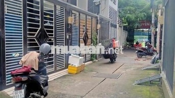 Cho thuê nhà hẻm xe hơi đường nơ Trang Long