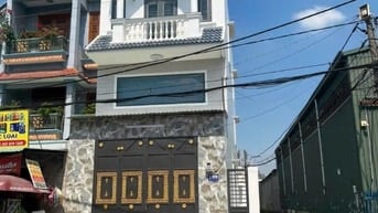 Bán nhà mới xây 2 mặt tiền đượng nhựa lớn 109 đường TA 13, Quận 12
