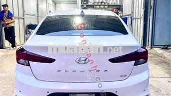 Hyundai Elantra 2.0 AT 2021 - 515 Triệu