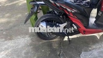 Cần bán vario 150
