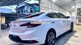 Hyundai Elantra 2021 2.0 AT - 38500 km