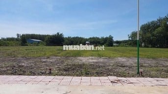 Mới mua lô đất đẹp tại Chơn Thành, tìm hàng xóm ở chung, giá cả hợp lý