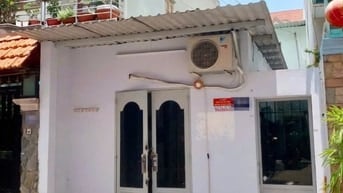 Nhà hẻm xe hơi - ngay Chợ Cầu, Nguyễn Văn Quá, Quận 12, 4,2x16m,4tỷ600