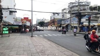 Bán nhà mặt phố Nguyễn Ảnh Thủ Q12, 5x26 vỉa hè 10m tiện kinh doanh