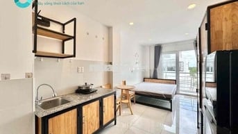 Phòng ban công máy giặt riêng giá siêu hời sát cầu chữ Y