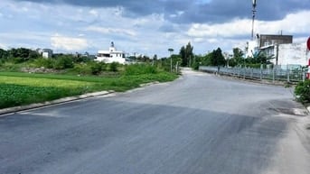 2 nền đất đẹp chưa qua đầu tư - Đường thông trải nhựa 8m