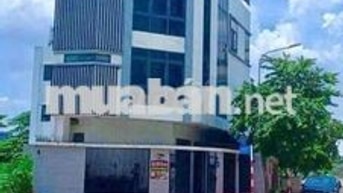 Cần bán gầp nhà .PTTN  .Q12 .DT 6,5x18 .1 trệt  3 lầu 4PN.  5WS .