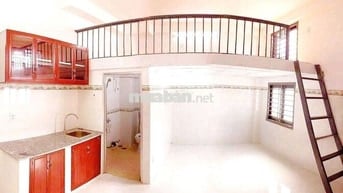 Phòng gác máy lạnh gần iuh và văn lang