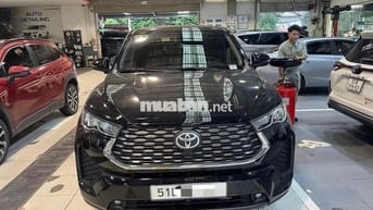 Toyota Innova Cross 2025 - 4600 km