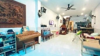 Bán nhà Thiên Phước, Tân Bình, 4.5x29, 2 tầng hẻm xe hơi khu thươngmại