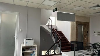 Cho thuê toàn nhà văn phòng  góc 2 mặt tiền khu Him Lam Q7 
