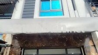 Nhà Bán Mặt Tiền Lạc Long QuânTiện Kinh Doanh mua bán 1 lầu sân thượng