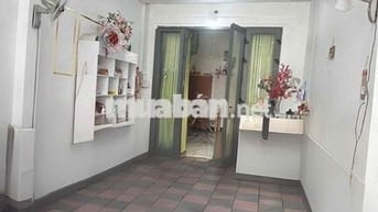 Cho thuê nhà mặt tiền KDBB có: 2pn bên Trường Học Dĩ An C giá rẻ