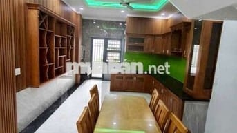 Cho thuê nhà 4 phòng ngủ khu dân cư phú hồng thịnh 10 bình an dĩ an