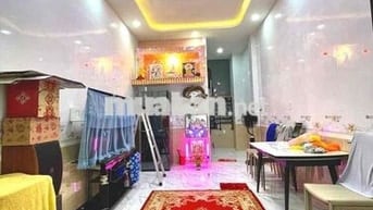 Cho thuê nhà mặt tiền An Dương Vương P11 Q6